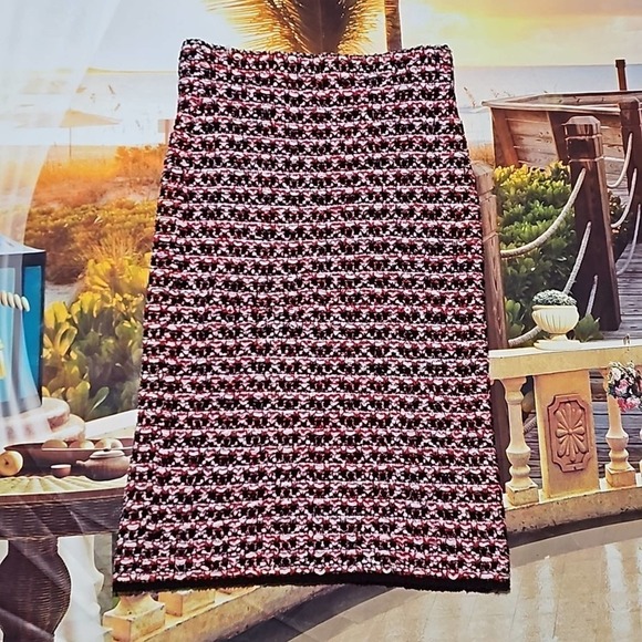 Ann Taylor Red White Black Long Skirt Size Medium New - Picture 6 of 8